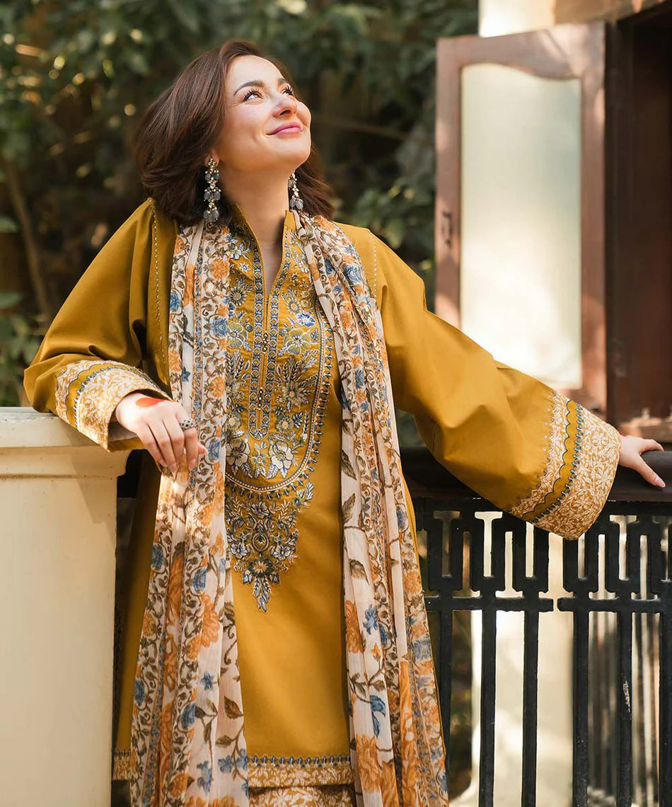 SAPPHIRE-3PC KHADDAR PRINTED EMB SUIT NEH-2668