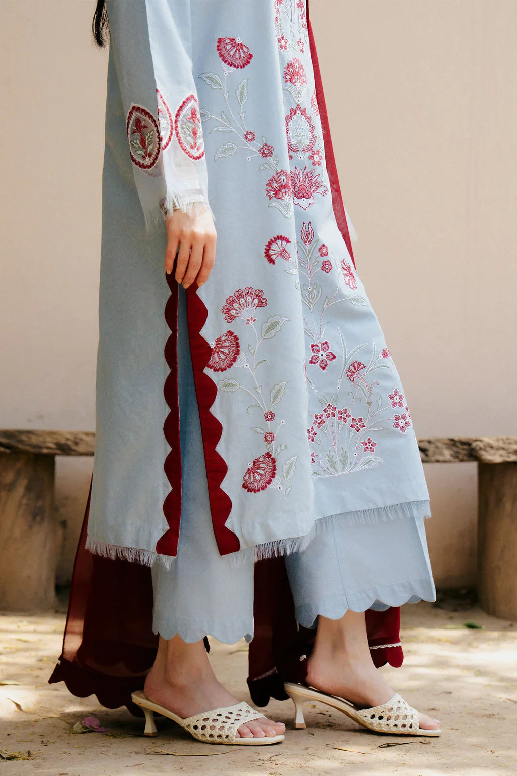 ZAHRA SHAHJAHAN-3PC DHANAK EMBROIDERED SUIT NEH-4215