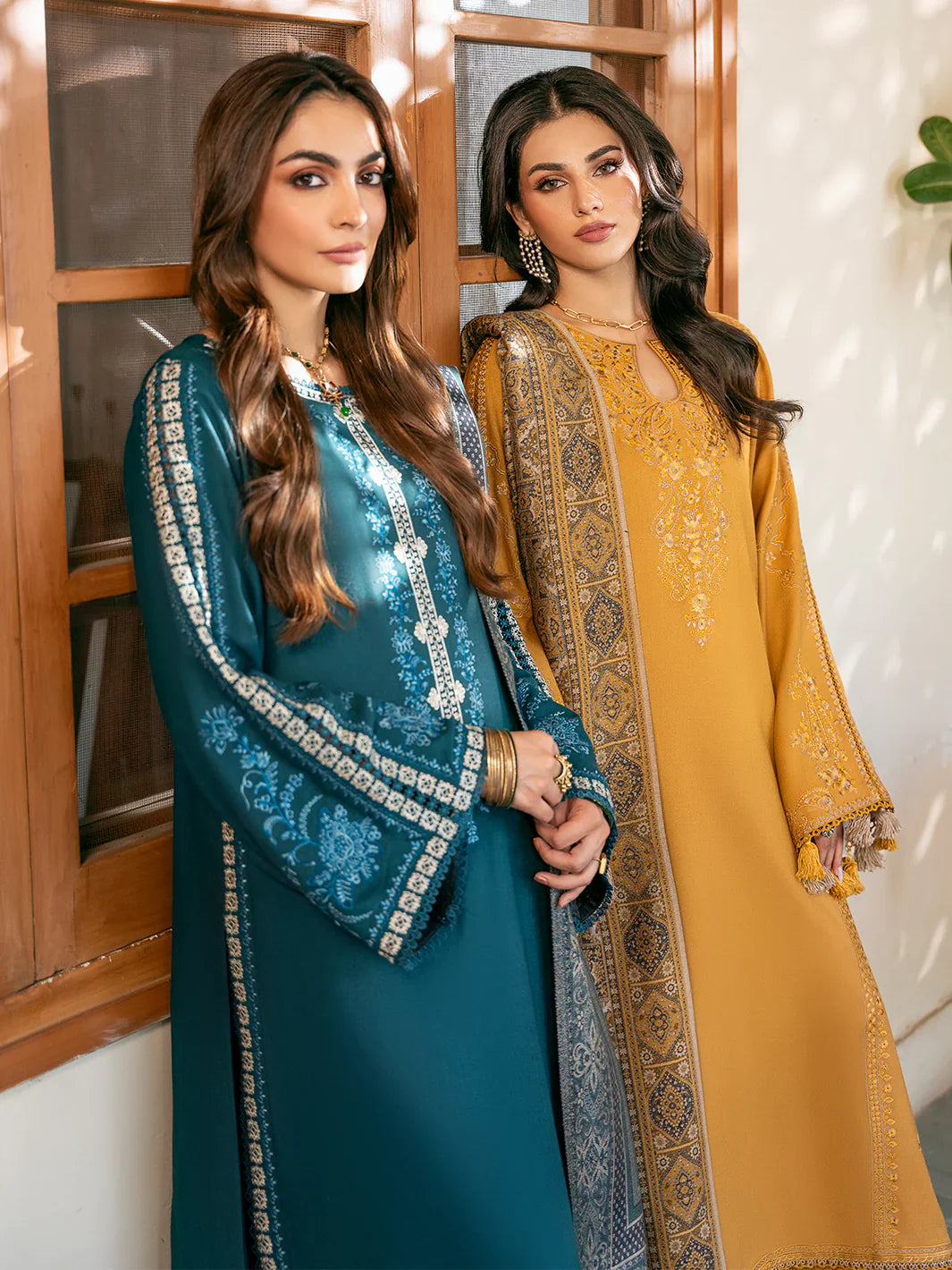 IZEL-3PC KHADDAR EMBROIDERED SUIT LEH-4372