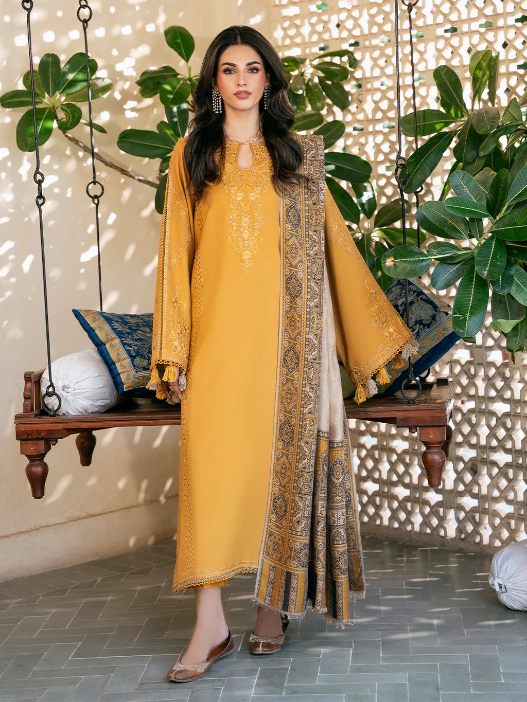 IZEL-3PC KHADDAR EMBROIDERED SUIT LEH-4372