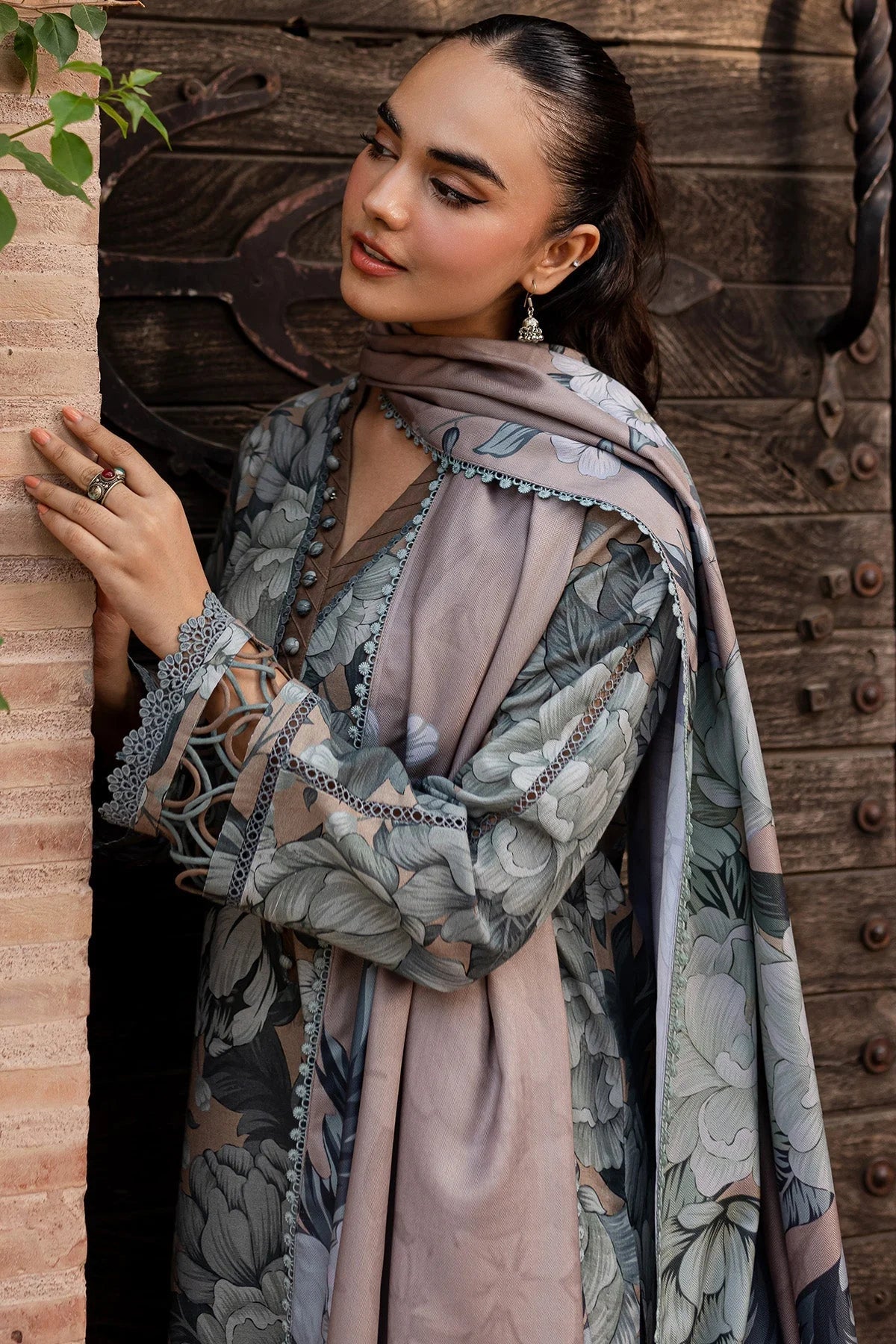BAROQUE-3PC KHADDAR PRINTED SUIT NEL-133