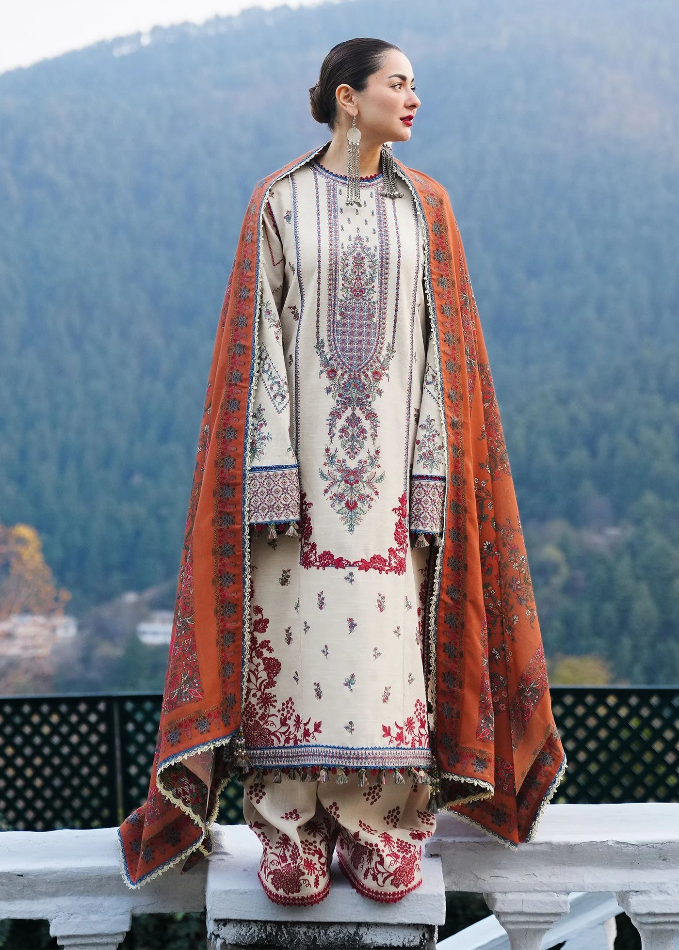 HUSSAIN REHAR-3PC DHANAK EMBROIDERED SUIT NEL-671