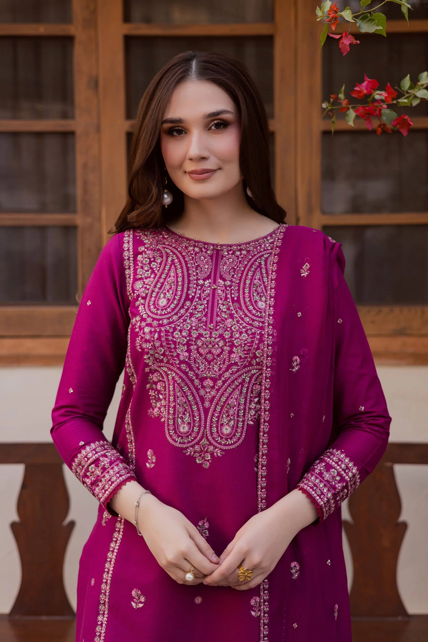 BATIK-3PC LAWN EMBROIDERED SUIT-NEL-000