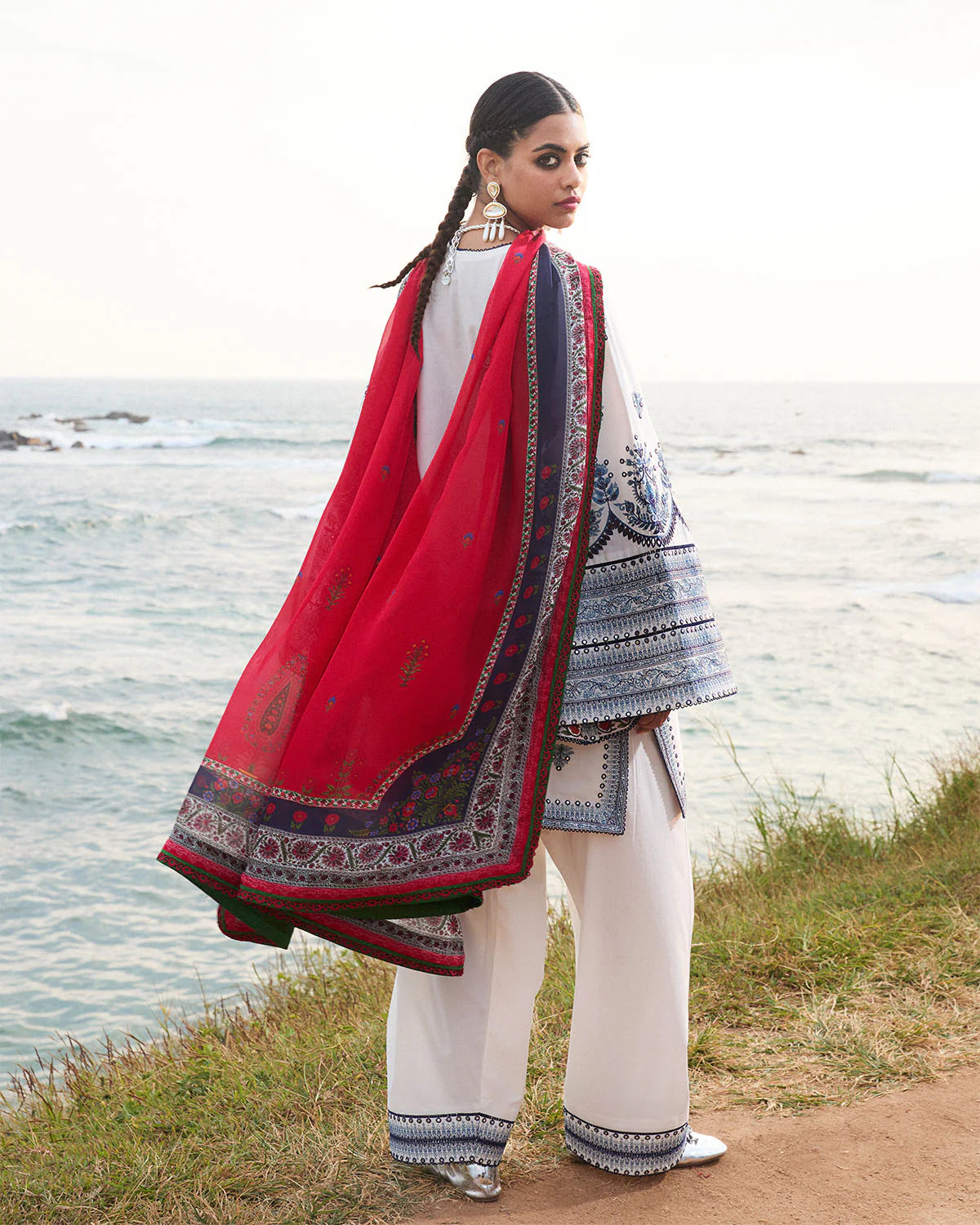 URGE-3PC LAWN EMBROIDERED SUIT-NEL-4003