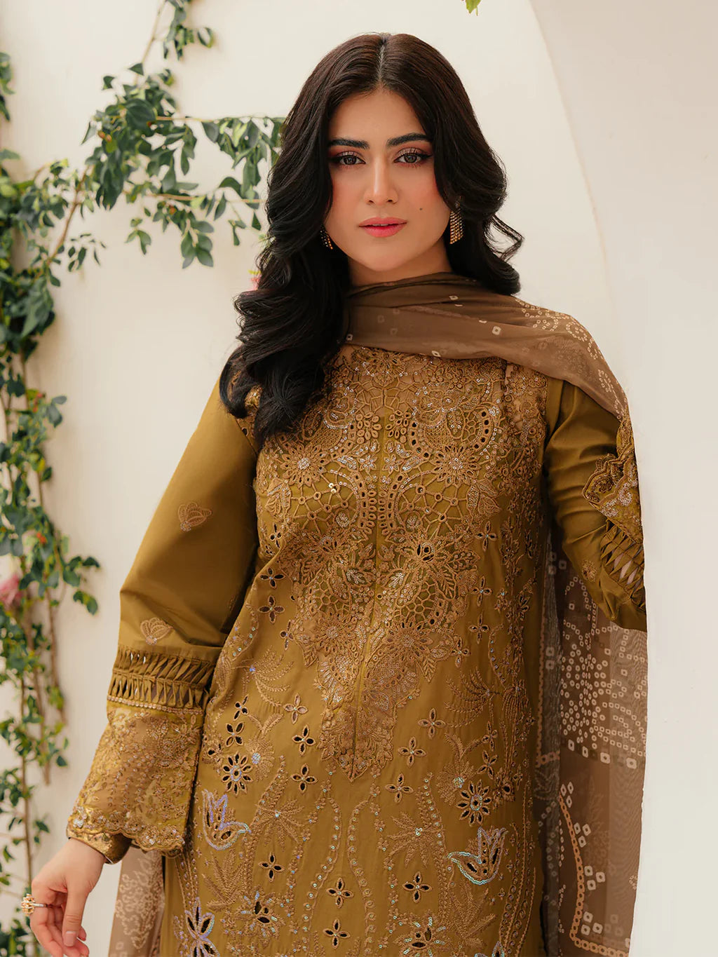 MAHNUR-3PC LAWN LASEWORK EMB SUIT-NEL-4018
