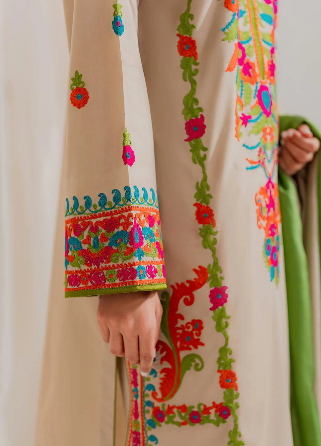 VINTAGE-3PC LAWN EMBROIDERED SUIT-NEL-890