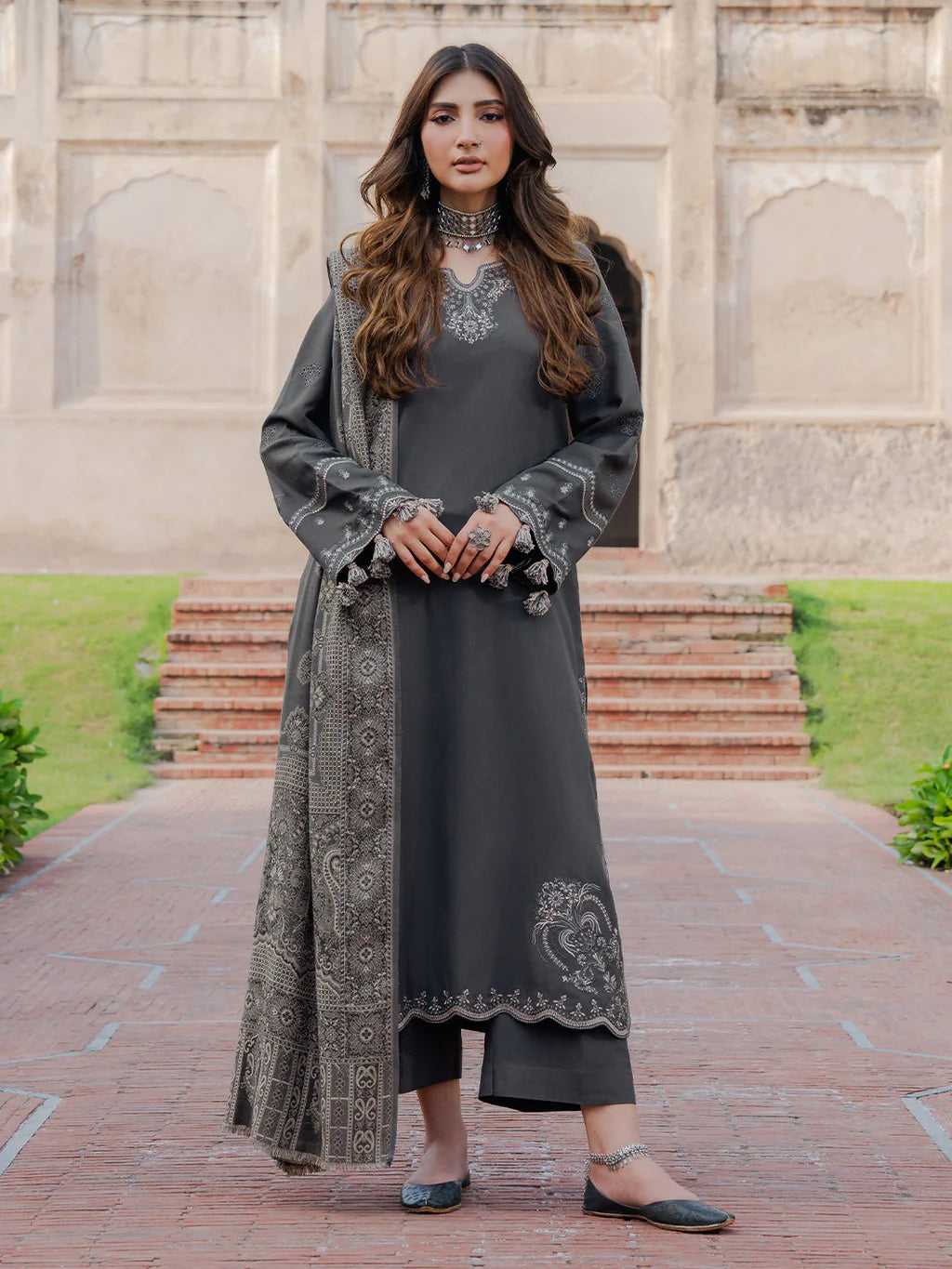 IZEL-3PC DHANAK EMBROIDERED SUIT NEL-5911